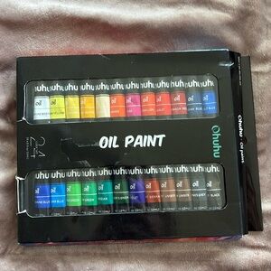 24 oil paint colors